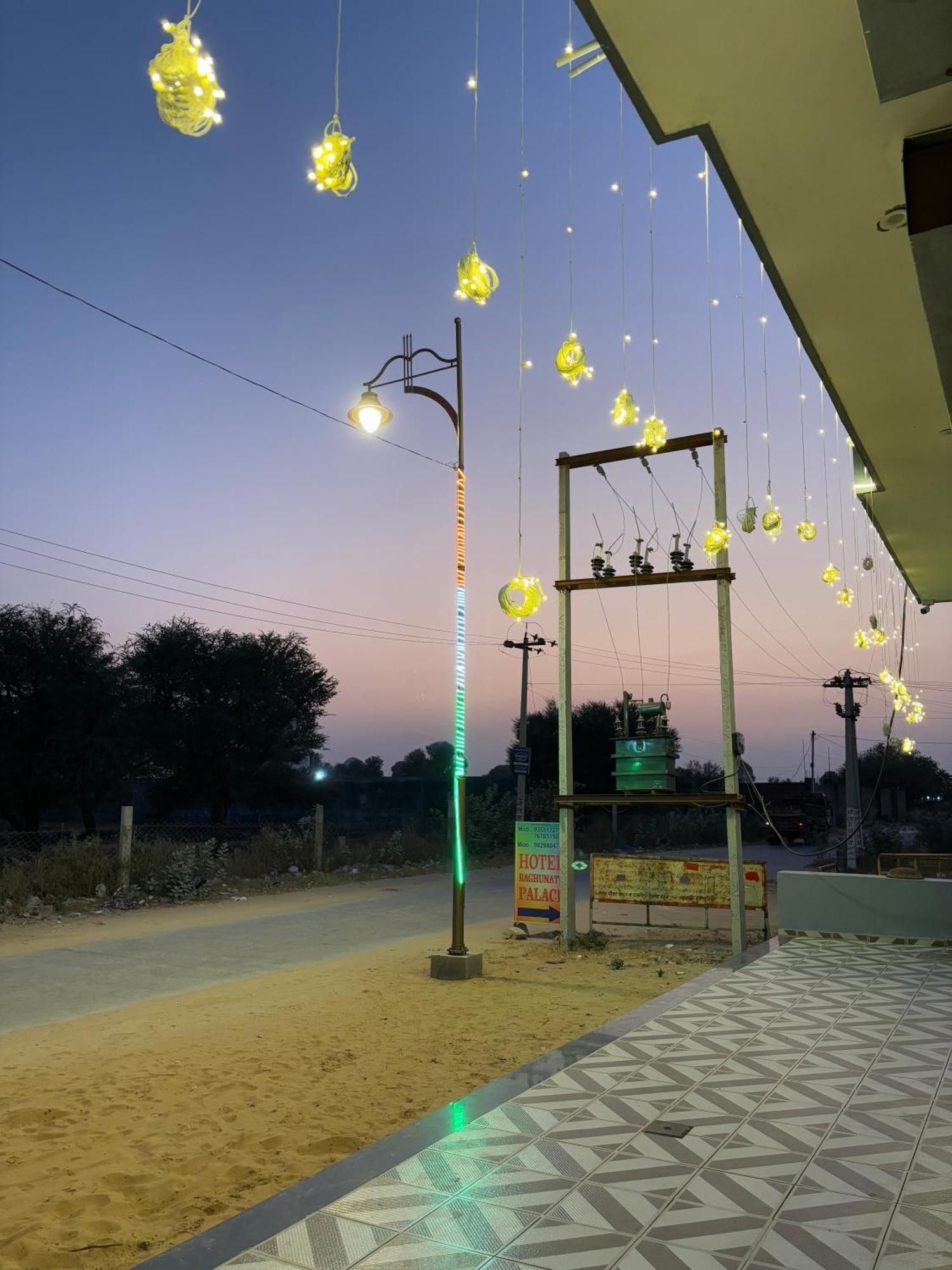 Hotel Raghunath Palace Khatu Exterior photo